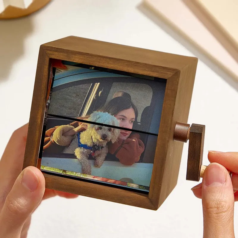 Hand-Crank Flipbook Box for Lovers – Romantic and Personalized Keepsake