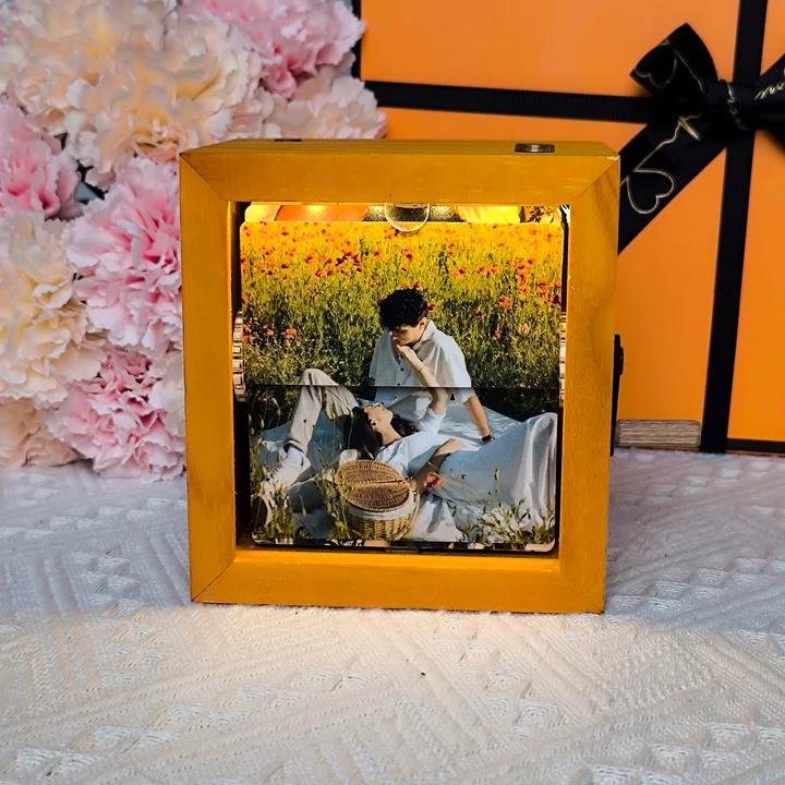 Hand-Crank Flipbook Box for Lovers – Romantic and Personalized Keepsake