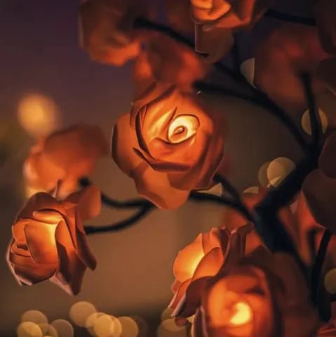 Forever Rose Tree Lamp⢠š„°