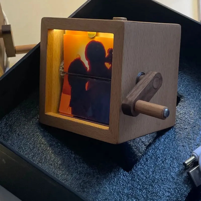 Hand-Crank Flipbook Box for Lovers – Romantic and Personalized Keepsake