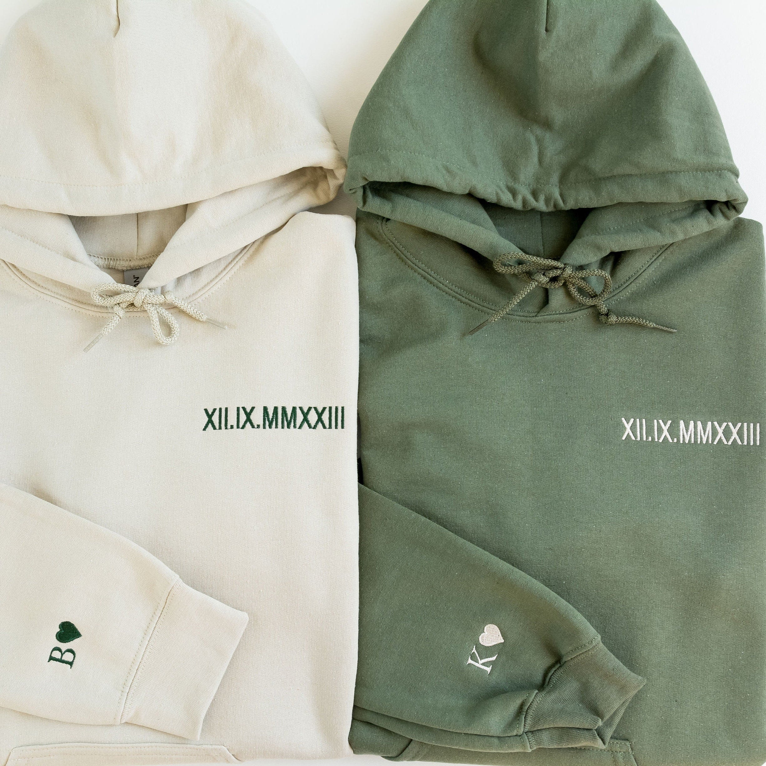 💖Custom Embroidered Roman Numeral Date Couple's Sweatshirt