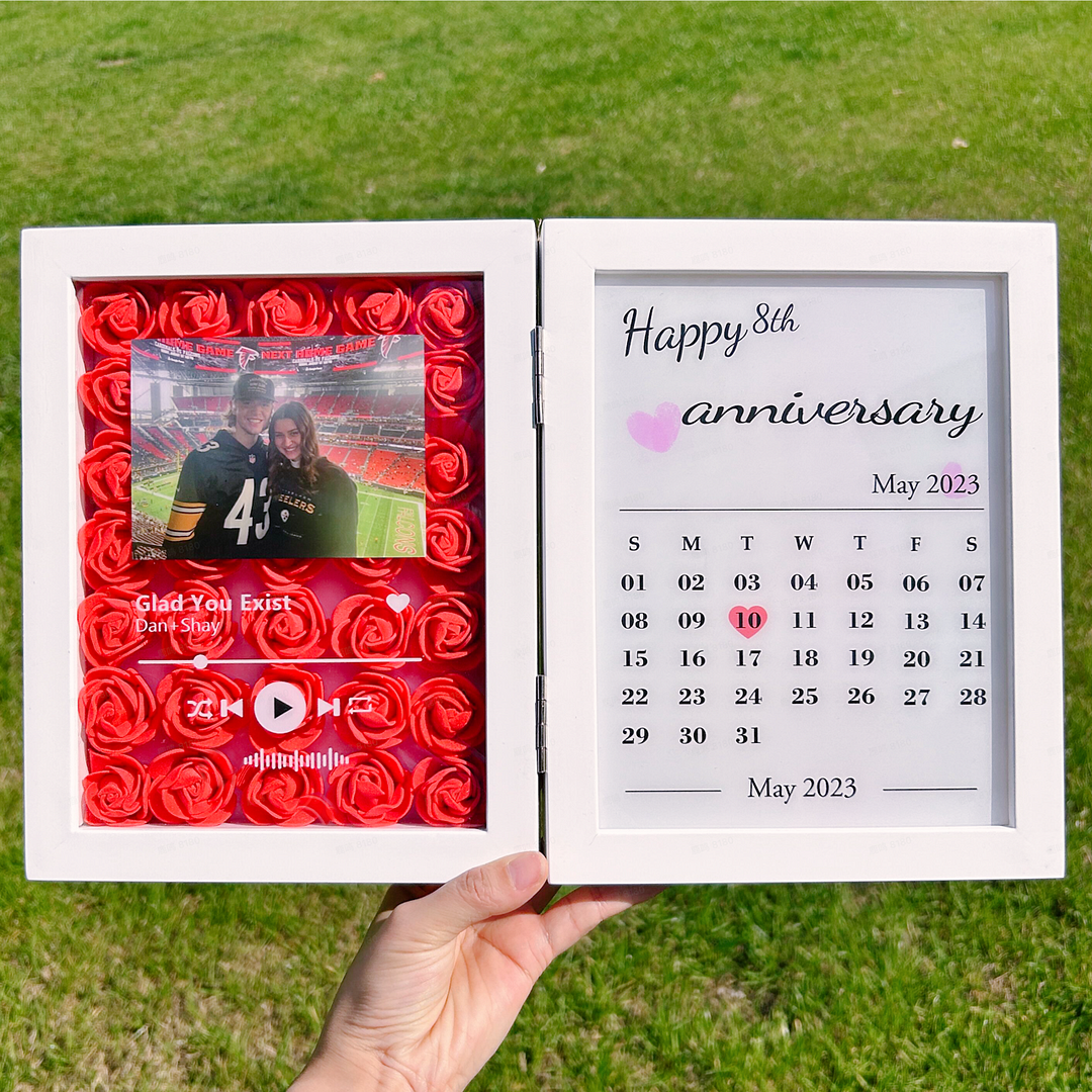đșNew Custom Music Flowers Frame with Anniversary