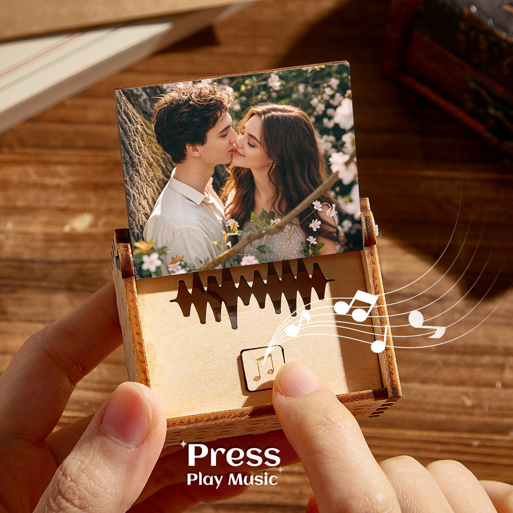 Personalized Digital Music Box for Couples - Engraved Wooden Music Box with Text & Melody of Your Choice 🎵✨
